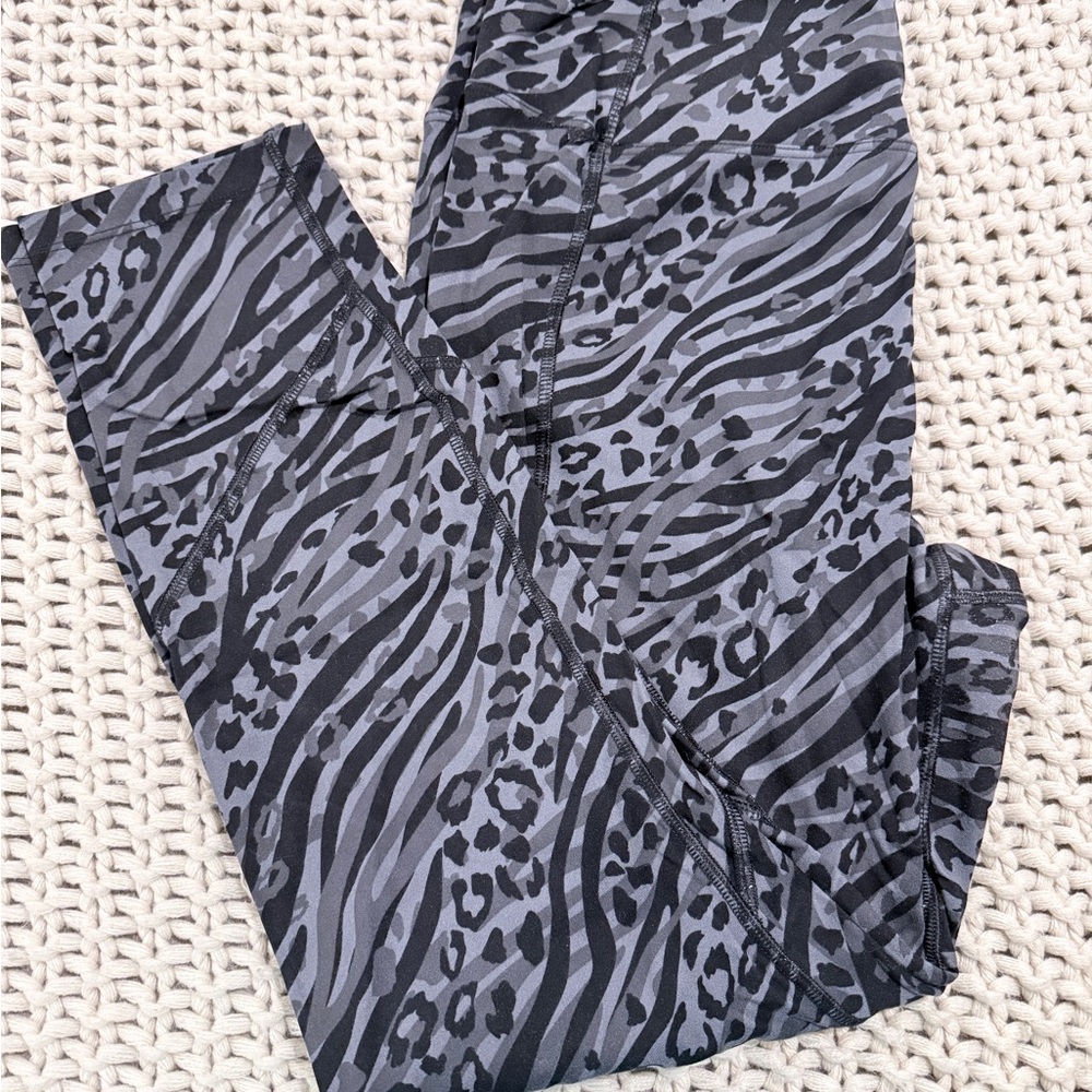 PINK Victoria's Secret Gray Animal Print Leggings